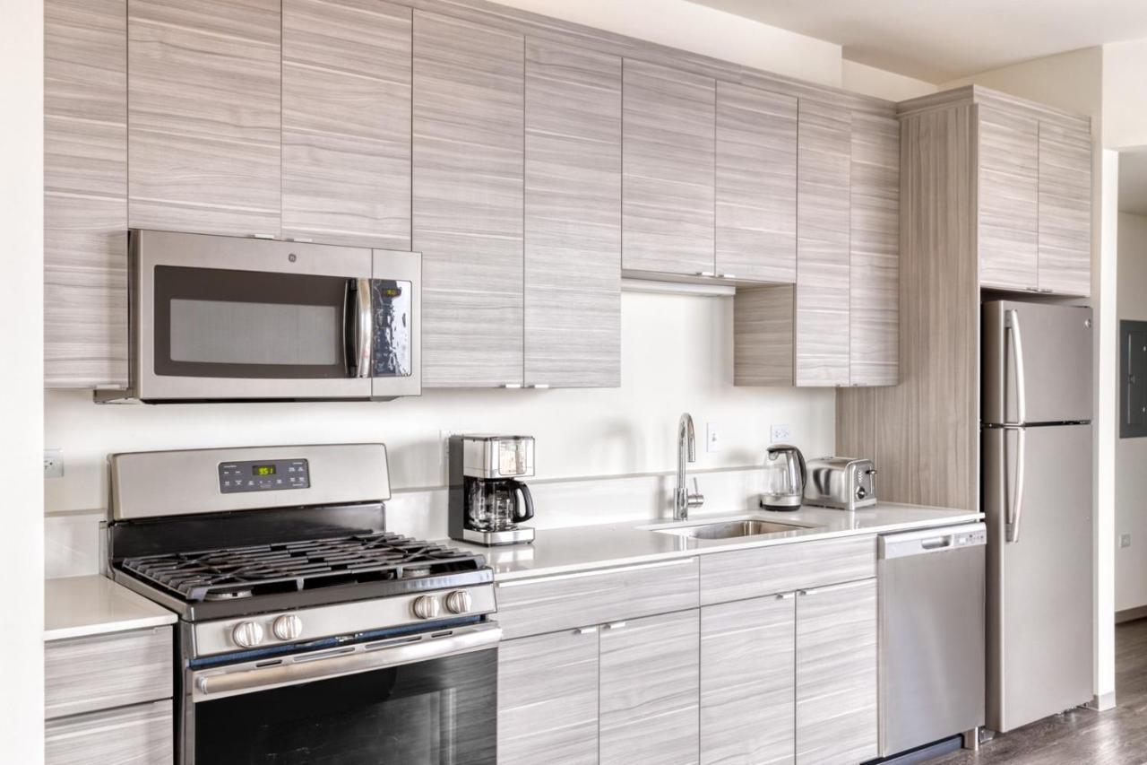Apartment Bucktown 2br W Lounge Roof Gym 1 Block To L Chi-663 *